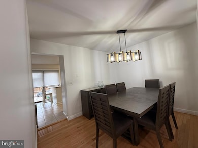 542 Fairfield Rd, East Windsor, NJ 08520 - photo 4