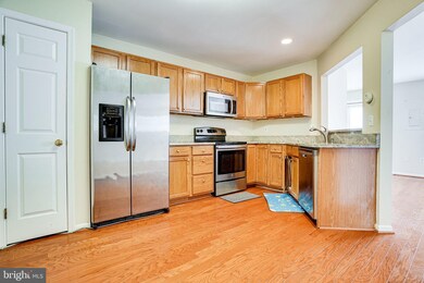 8310 Duck Hawk Way unit 6, Lorton, VA 22079 - photo 6