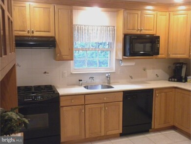 2504 Dorval Rd, Wilmington, DE 19810 - photo 3