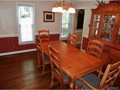 Formal Dining Room 13x12