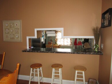 334 3rd St, Olyphant, PA 18447 - photo 6