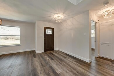 8916 Kirk Ln, North Richland Hills, TX 76182 - photo 5