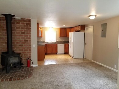 16421 Sprague Loop, La Pine, OR 97739 - photo 3