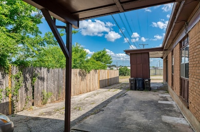 5300 Wonder Dr unit B, Fort Worth, TX 76133 - photo 4