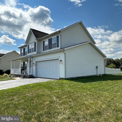 1432 Mallard Dr E, Chambersburg, PA 17202 - photo 3