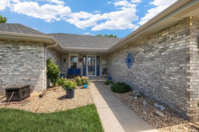 715 W Wasson St, Nixa, MO 65714 - photo 2