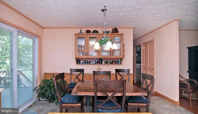 909 Hilltop Rd, Myerstown, PA 17067 - photo 4