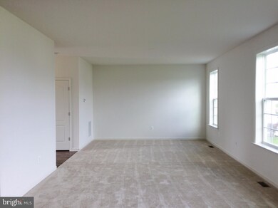 85 Creekwood Dr, Greencastle, PA 17225 - photo 3