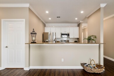 L 2245 Riverside Dr.014