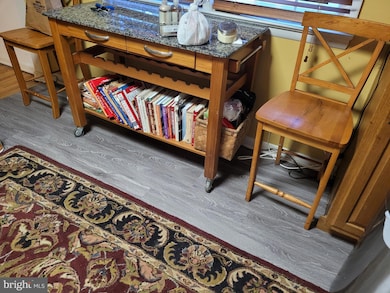 5300 Ludlow Dr, Temple Hills, MD 20748 - photo 4