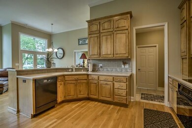 9630 Redbud Ln, Lenexa, KS 66220 - photo 7