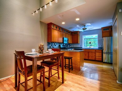 Kitchen/Dining