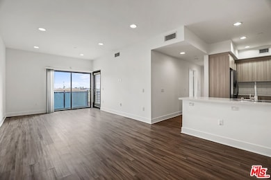 7260 Hawthorn Ave unit 207, Los Angeles, CA 90046 - photo 3