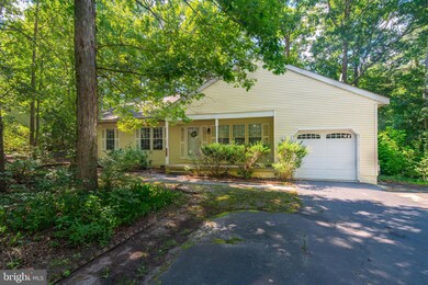 23271 Oak Crest Ln, California, MD 20619 - photo 4