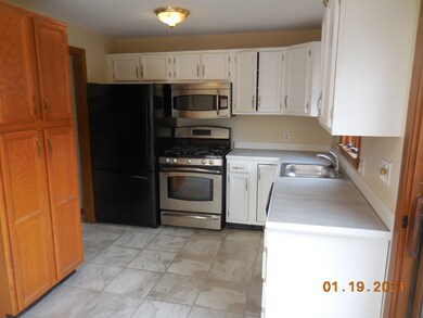 1051 Elm St unit 24, West Springfield, MA 01089 - photo 7