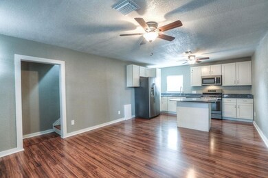 4809 Mcewen St unit B, Houston, TX 77009 - photo 4