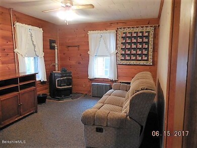 9 Crystal St, Lenox, MA 01240 - photo 2