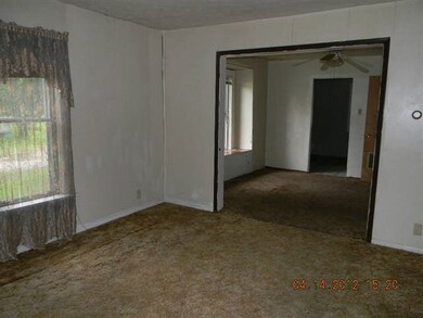 1127 S Ribble Ave, Muncie, IN 47302 - photo 2