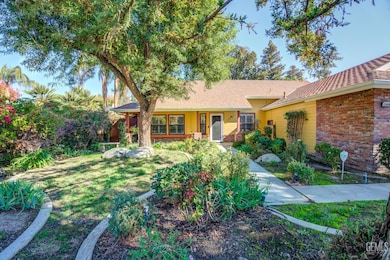 2608 English Oak Dr, Bakersfield, CA 93311 - photo 2