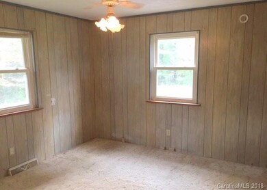 142 Meadow Woods Dr, Hendersonville, NC 28792 - photo 6