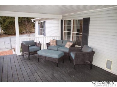 1522 Jackson Loop Rd, Flat Rock, NC 28731 - photo 3