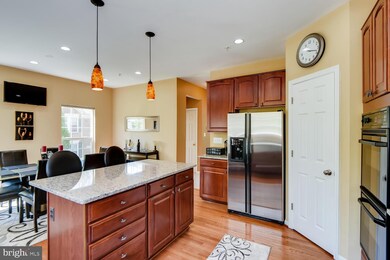 2725 Thornbrook Ct, Odenton, MD 21113 - photo 6