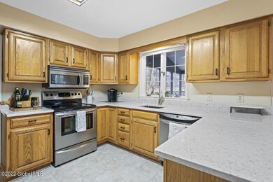 Hommati.com-2262_Pine_Ridge_Rd_NY-03-31-