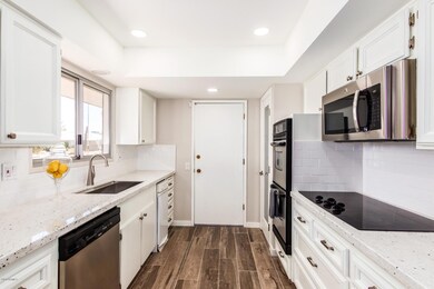 9502 W Lindgren Ave, Sun City, AZ 85373 - photo 3