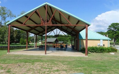 62 Lakecrest Ln, Huntsville, TX 77340 - photo 4