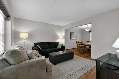 3077 Highland Park Dr, Pickerington, OH 43147 - photo 4