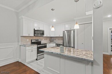 111 Mulberry St unit 2K, Newark, NJ 07102 - photo 2