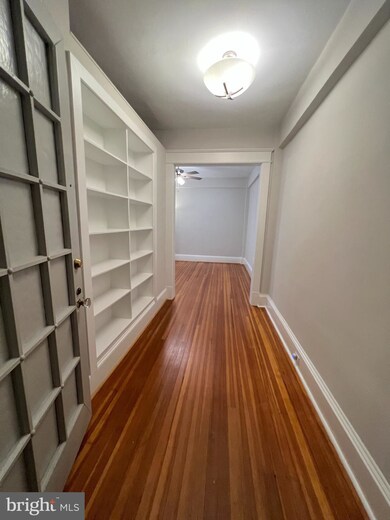 1736 Columbia Rd NW unit 307, Washington, DC 20009 - photo 2