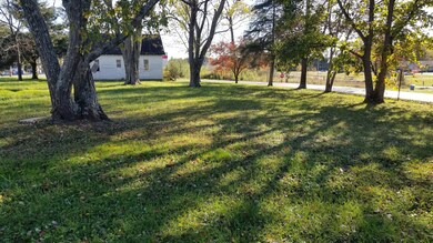 805 Oak Dr, Manchester, TN 37355 - photo 2