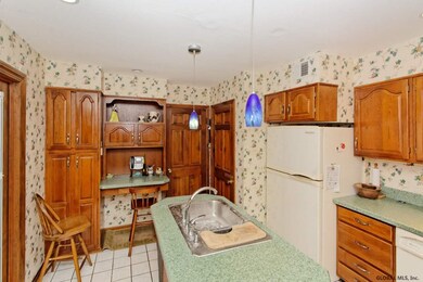 55 Northgate Dr, Albany, NY 12203 - photo 4