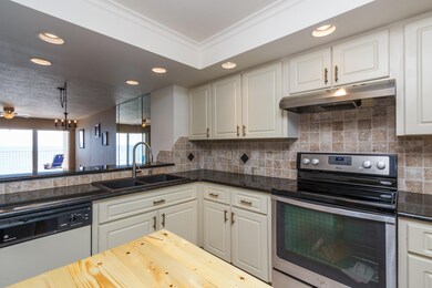006_Kitchen