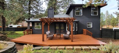 Back of House Deck & Pergola