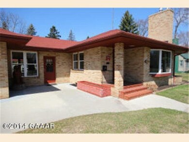 1012 Cedar St, Alexandria, MN 56308 - photo 2