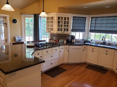 1321 NW Lawnridge Ave, Grants Pass, OR 97526 - photo 4