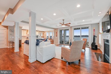 516 Bay View Point Dr, Edgewater, MD 21037 - photo 4