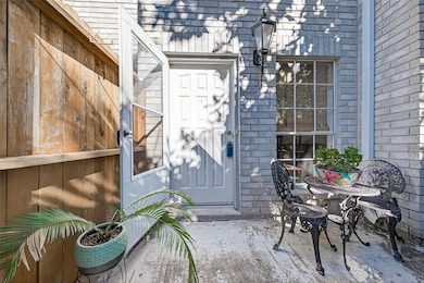 17645 Red Oak Dr unit 7645, Houston, TX 77090 - photo 4