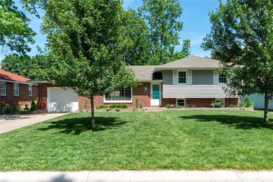 5219 Garnett St, Shawnee, KS 66203 - photo 2