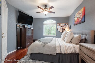 07-7203ElkLn_250911001_1