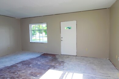 130 W Holmes Rd, Lansing, MI 48910 - photo 6