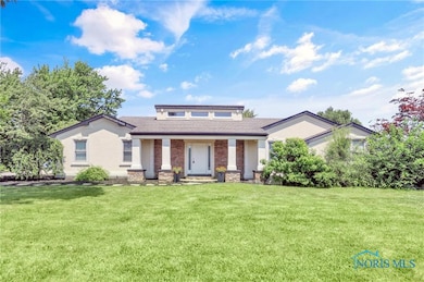 8362 Sylvania Metamora Rd, Sylvania, OH 43560 - photo 2