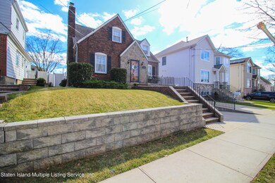 214 Kemball Ave, Staten Island, NY 10314 - photo 3