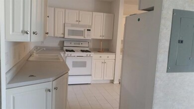 902 Birch Tree Ln, Michigan City, IN 46360 - photo 5