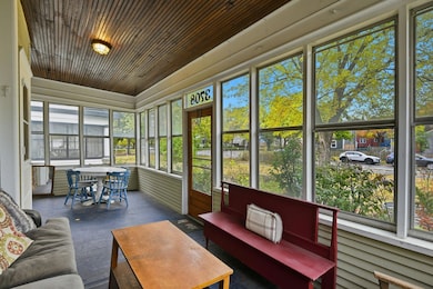 Huge front porch - storm windows