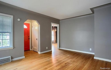 348 E Maplehurst St, Ferndale, MI 48220 - photo 3