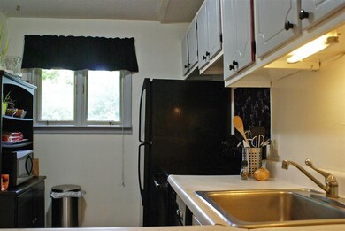 59 Brookside Dr unit 6, Brattleboro, VT 05301 - photo 4