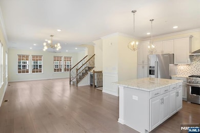 105 W Ramsey Terrace unit 105, Fair Lawn, NJ 07410 - photo 7